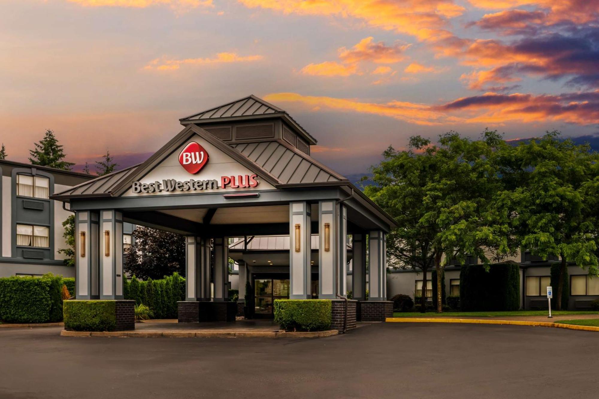 Best Western Plus Puyallup Hotel Esterno foto